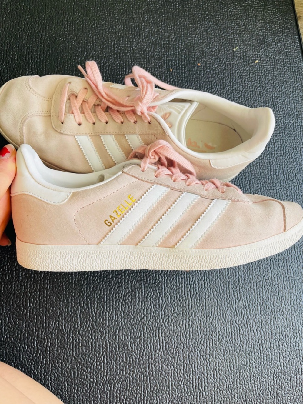 Adidas Gazelle Salmon Sneakers